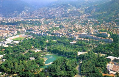 Photos of &Uuml;niversite Istasyonu