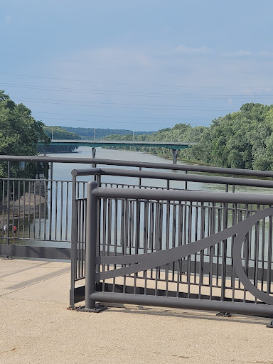 Riverside Promenade Gallery - United States