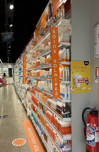 PHARMACIE DU CENTRE ONGI IZAN