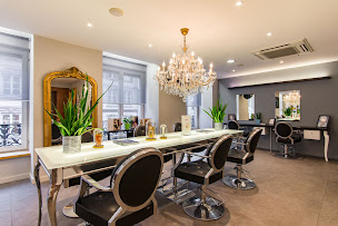 Photo n°10 de Coiffure Kraemer Prestige Mésange à Strasbourg (Magasin de produits de beauté)