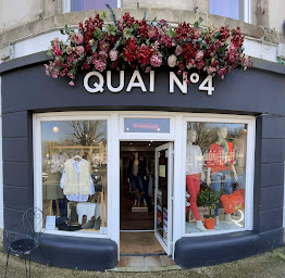 Photo n°21 de Quai n°4 à Châteaulin (Magasin de chaussures)