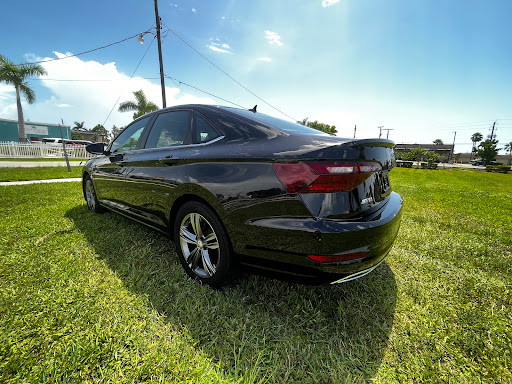 Exquisite Autos - Visual