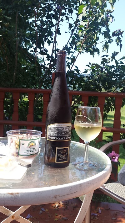 Photos of Whitecliff Vineyard & Winery