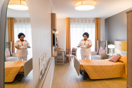 Photo de Ehpad Korian Castel Voltaire à Châtillon (69380)