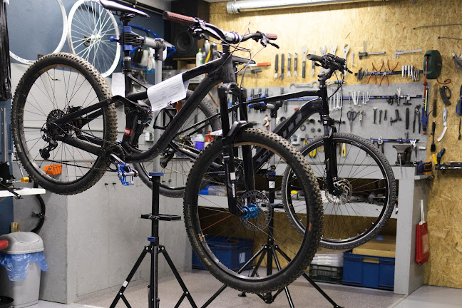 Zakład Rowerowy, serwis rowerowy, naprawa amortyzatorów - Gdynia