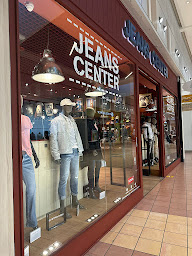 Photo n°1 de Jeans Center Cap Costières Nimes à Nîmes (Magasin de vêtements pour jeunes)