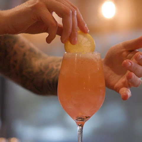 J. Macklin’s Grill by null