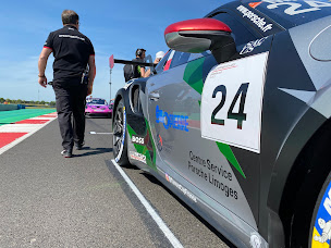 Photo n°27 de Centre Service Porsche Limoges à Limoges (Garage automobile)