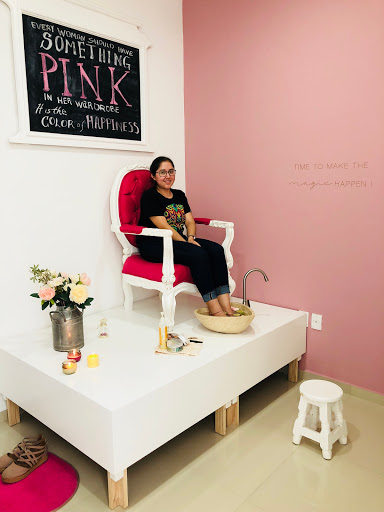 Pink Room Salón - Thumbnail