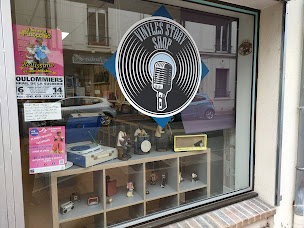 Photo n°1 de Vinyles Story Shop à Coulommiers (Magasin de disques)