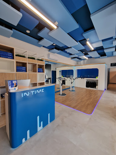 in.Time Warszawa - Ems Trening - Karolkowa 28