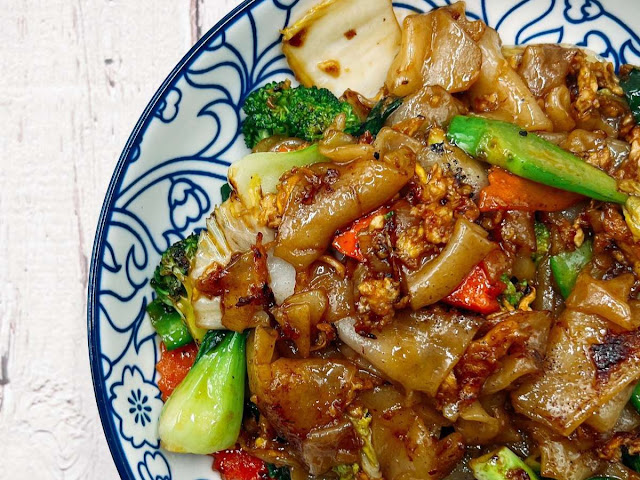 Thai Diva Cuisine by null