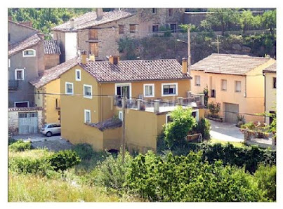 Casa Rural las Tres Sabinas C. San Juan, 8, 44409 Cabra de Mora, Teruel, España