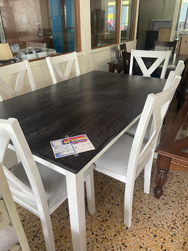 Centro Muebles y Enseres