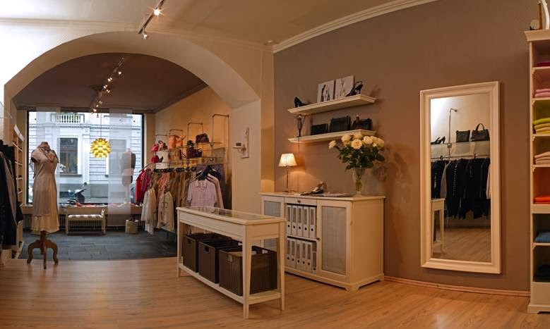 Firstclass-Secondhand photo