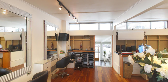 Milton Andrews - Hair Salon & Mr Andrews Barbershop - Havelock North