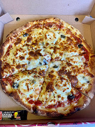 Photo n°35 de NAPOLINA Pizza *** à Six-Fours-les-Plages (Pizzas à emporter)