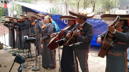 Mariachi Estelar 90