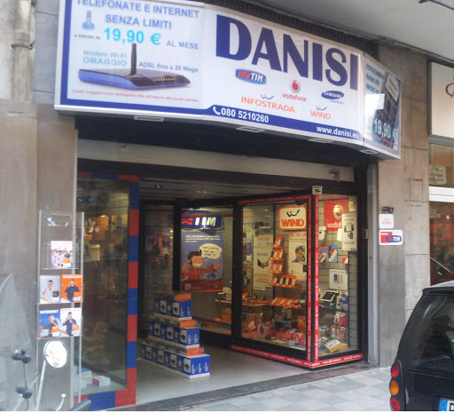Danisi Bari - Visual