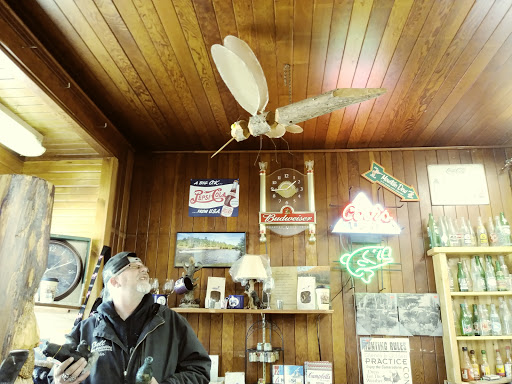 Pine Tree Store - Visual