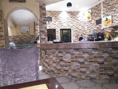 Photos of Petit Caf&eacute;