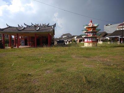 Photos of Kelenteng Pou An Bio