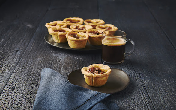 The Pie Commission by null