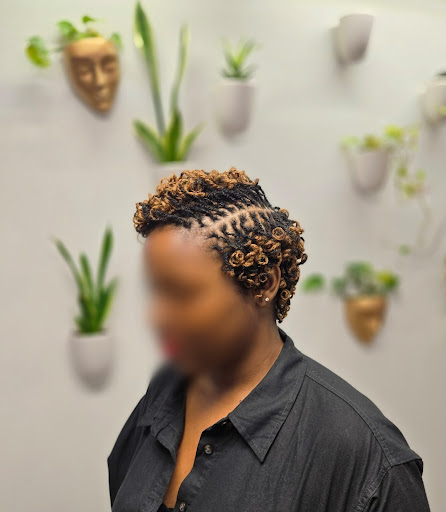 Mukisa Locs, LLC - Thumbnail