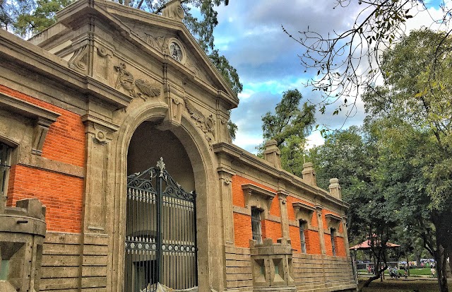 Museo de Sitio y Centro de Visitantes del Bosque de Chapultepec