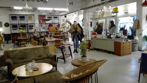 Tony's Garage Sale - Thumbnail