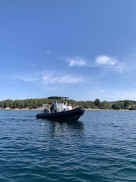 Photo n°18 de Med Trip à Hyères (Agence d'excursions en bateau)