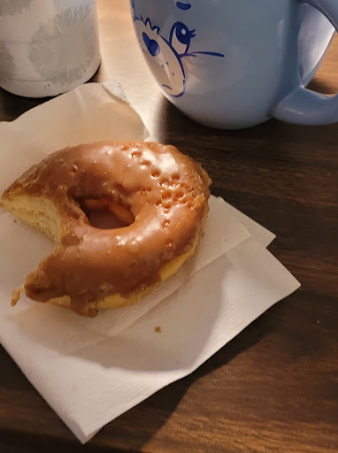 Drippin Donuts - Visual
