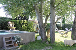 Photo n°29 de Le Mas des Bardes - Gites de charme à Pernes-les-Fontaines (Location d'appartement de vacances)