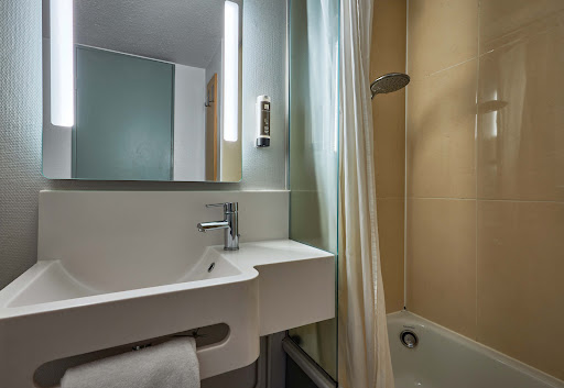 B&B HOTEL Cherbourg - Thumbnail