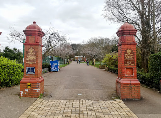 St Ann’s Well Gardens - Thumbnail