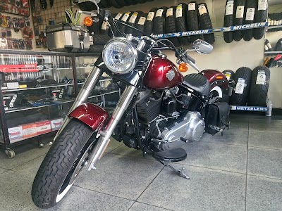 Photos of Las 2 Motos