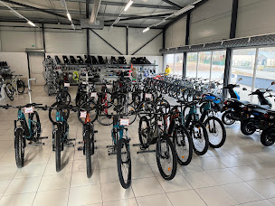 Photo n°2 de Central Location SARL à Vallon-Pont-d'Arc (Magasin de matériel de motoculture)