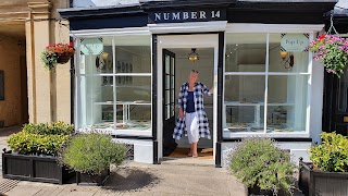 WOODSTOCK POPUP SHOPS | NUMBER 1 & 14