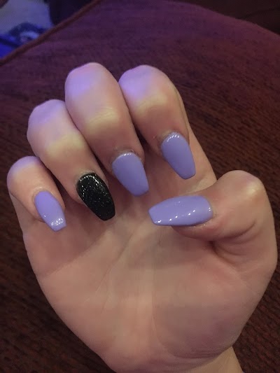 T S Nails