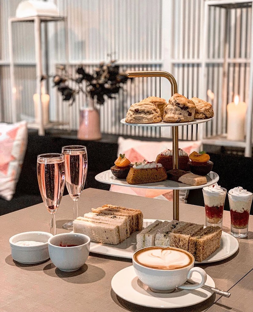 Indulge in the finest vegan afternoon teas in London! From whimsical themes to elegant settings, discover a world of cruelty-free indulgence. Explore our top picks and treat your taste buds to plant-based delights.