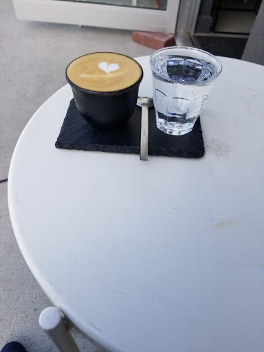 Dose Coffee Riverfront - Visual