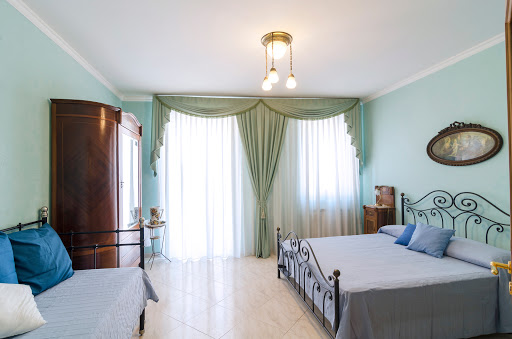 Etna Holidays - Visual