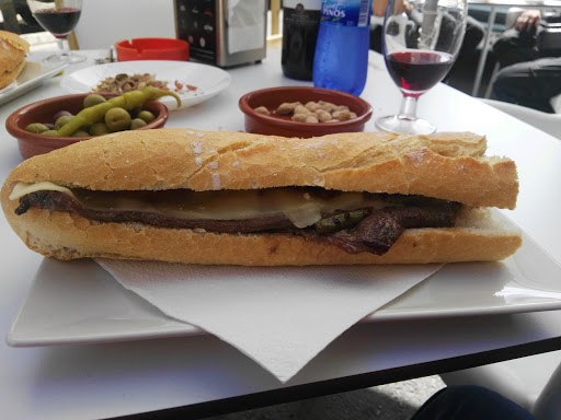 Cafetería - Cervecería El Molí - Thumbnail