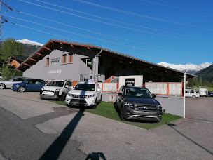 Photo n°2 de Le Garage Alpin à Séez (Agence de location de fourgonnettes)