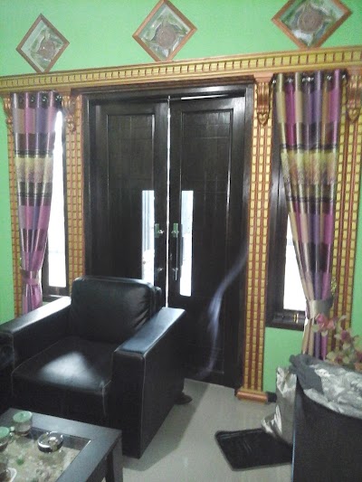 Photos of Salama Gorden