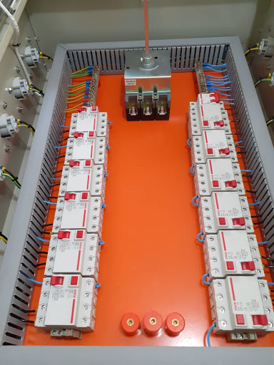 Rodrigo - Manutenção & Instalações Elétricas