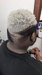 Photo n°11 de Le fils de VENISE à Brest (Salon de coiffure)