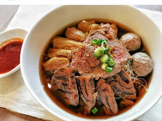 Yhingthai Palace Restaurant by null