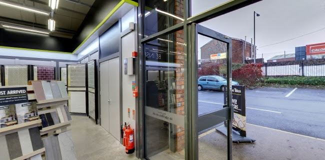 Comments and reviews of Topps Tiles Worcester - Superstore