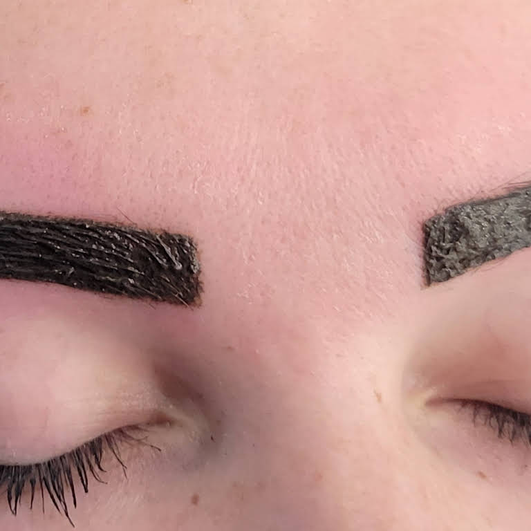 Eyebrow Threading and Tinting Near Me